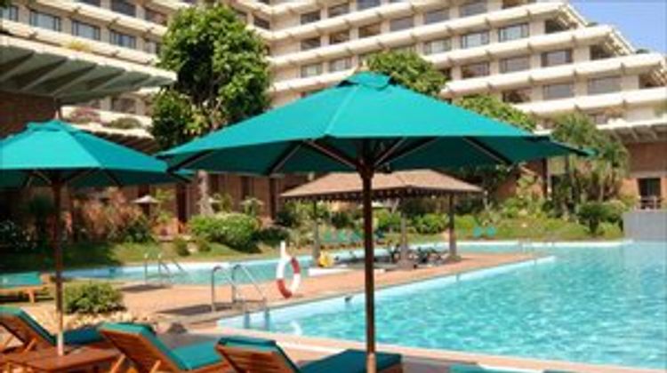 Cinnamon Lakeside Colombo Pool