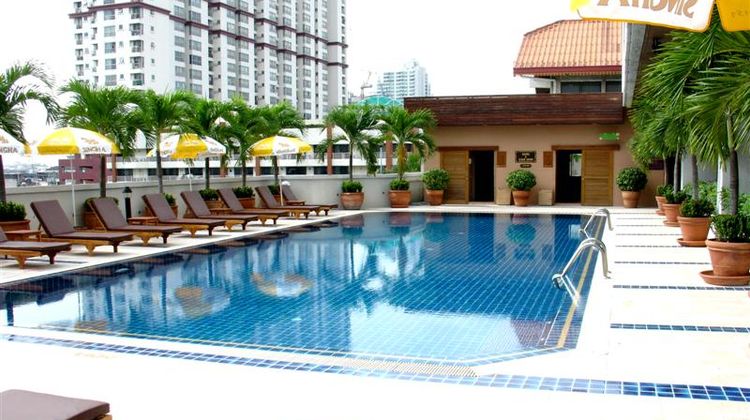 First Hotel Bangkok Pool