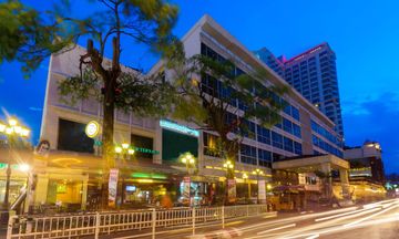 Moevenpick Suriwongse Hotel Chiang Mai