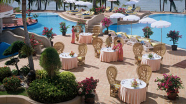 <b>Royal Cliff Beach Hotel Pool</b> <b>Royal Cliff Beach Hotel Pool</b>