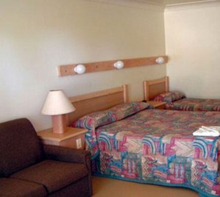 Country Comfort Cowra Room