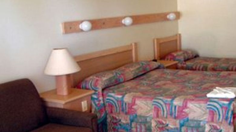 <b>Country Comfort Cowra Room</b>