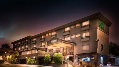 Hotel Crest on Barkly