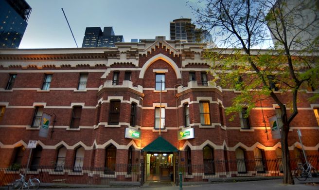 Gordon House Apartments Exterior