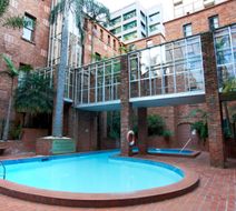Gordon House Apartments Pool