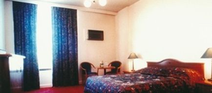 Hotel Adelaide International Room