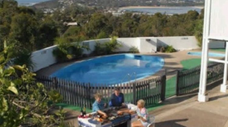 Kingfisher Motel Pool