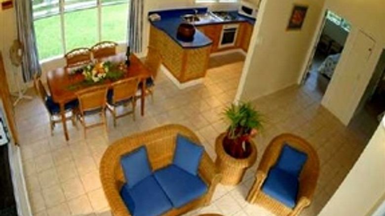 <b>Lagoon Breeze Villas Suite</b>