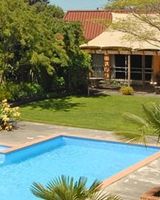 Angus Inn Motor Hotel
