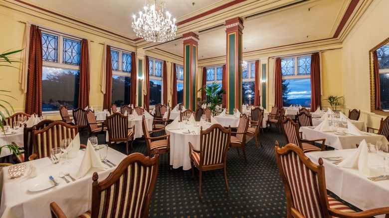 <b>Chateau Tongariro Restaurant</b>