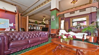 Grand Hotel
