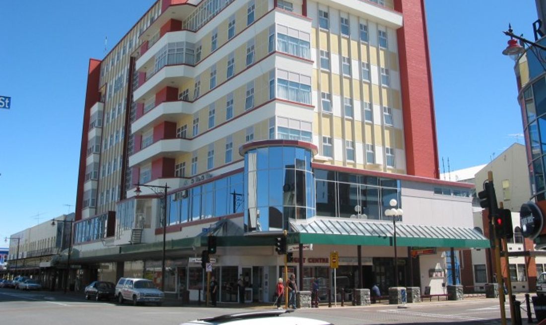 Kelvin Hotel Exterior