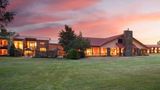 Mackenzie Country Inn Exterior