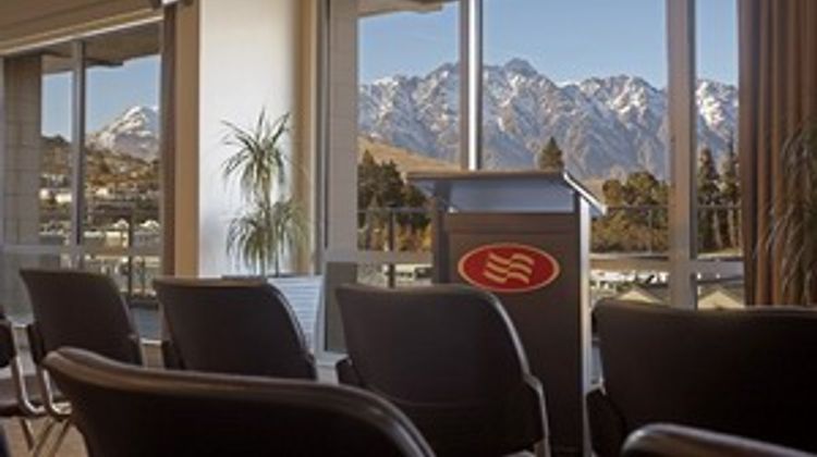Crowne Plaza Queenstown Meeting