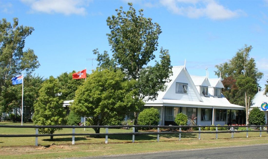 Settlers Motel Exterior