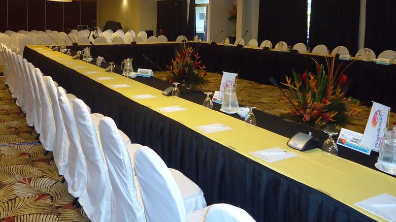 <b>Gateway Hotel & Apartments Meeting</b> <b>Gateway Hotel & Apartments Meeting</b>