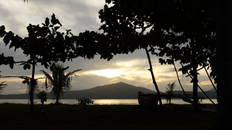 Kulau Lodge Beach Resort Exterior