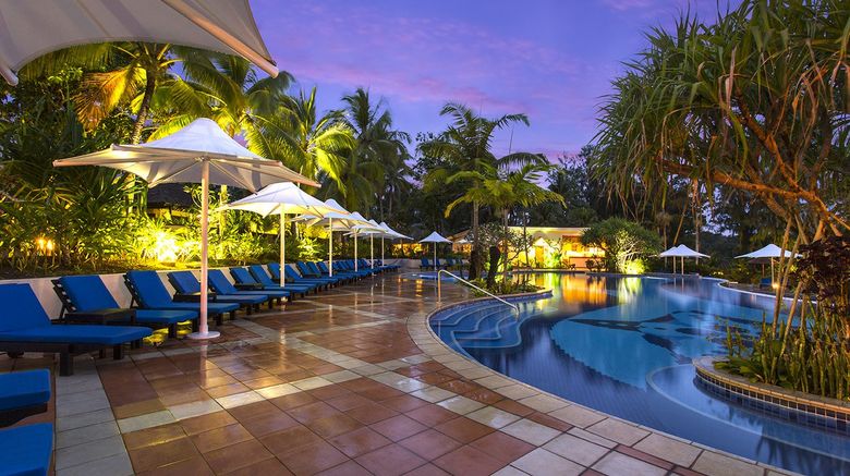 <b>Warwick Le Lagon Resort & Spa Pool</b> <b>Warwick Le Lagon Resort & Spa Pool</b>