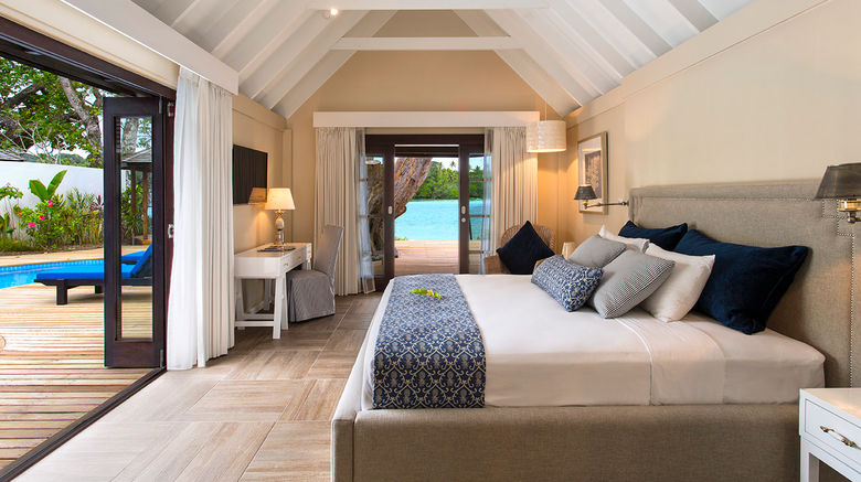 <b>Warwick Le Lagon Resort & Spa Suite</b> <b>Warwick Le Lagon Resort & Spa Suite</b>