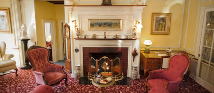 Cleftstone Manor Lobby