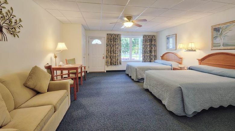<b>Cromwell Harbor Motel Room</b>