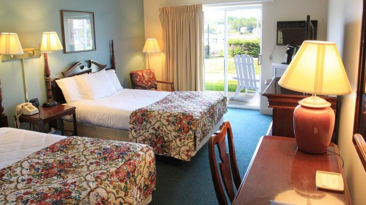Boothbay Harbor Inn Room