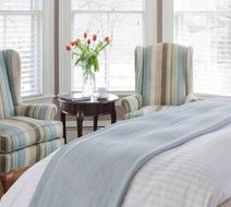 English Meadows Inn Room