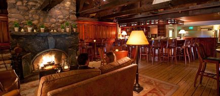 York Harbor Inn Lobby