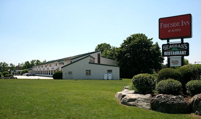 Fireside Inn & Suites Exterior