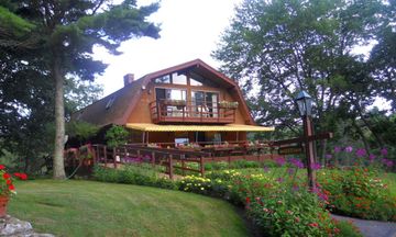 Howard House Lodge