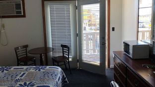 Regal Inn
