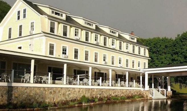Newfound Lake Inn Exterior