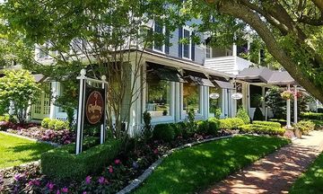 The Chateau Inn & Suites
