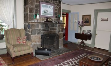 The Stone Hearth Inn & Tavern