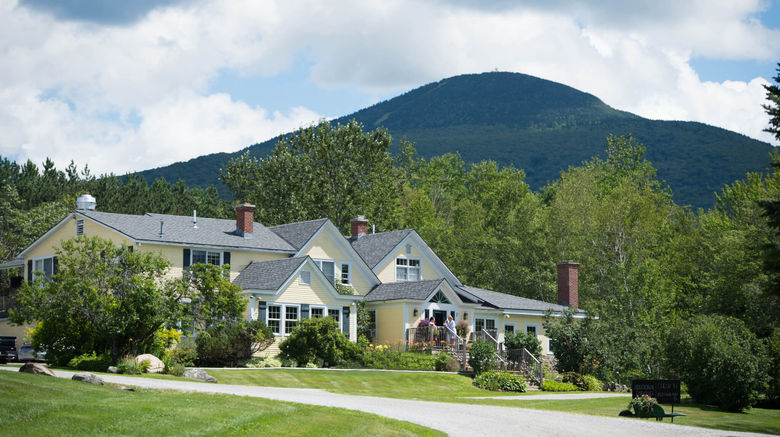 Red Clover Inn Exterior