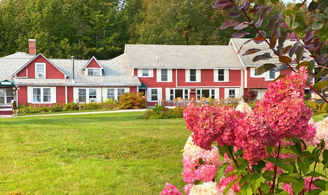 The Vermont Inn Exterior