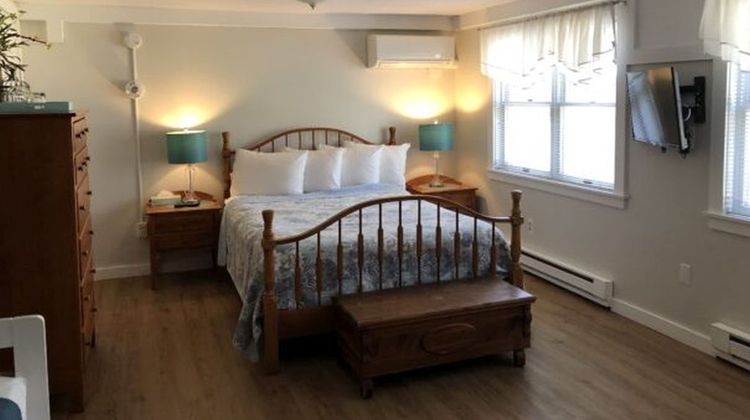 The Vermont Inn Room