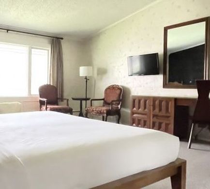 Toll Road Inn Room