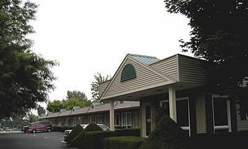 T-Bird Motor Inn