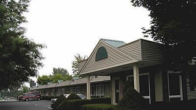 T-Bird Motor Inn