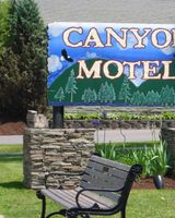 Canyon Motel