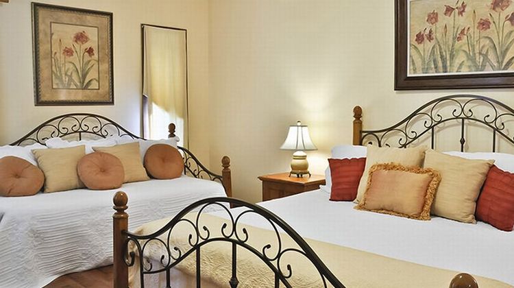 Seven Hills Inn Room
