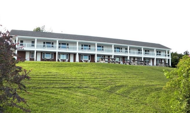 Blue Vista Motor Lodge Whitcomb Summit Exterior