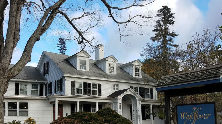 <b>The Windflower Inn Exterior</b>
