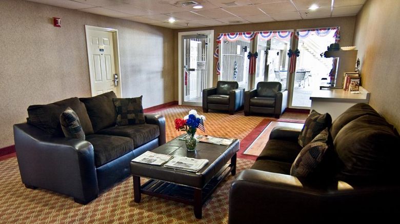 <b>Sandwich Lodge & Resort Lobby</b>