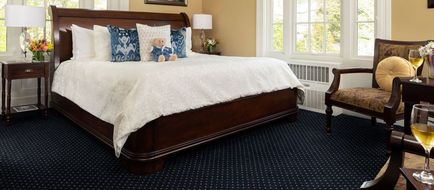 The Captain's Manor Inn B & B Room
