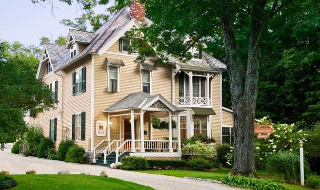 Brook Farm Inn Exterior