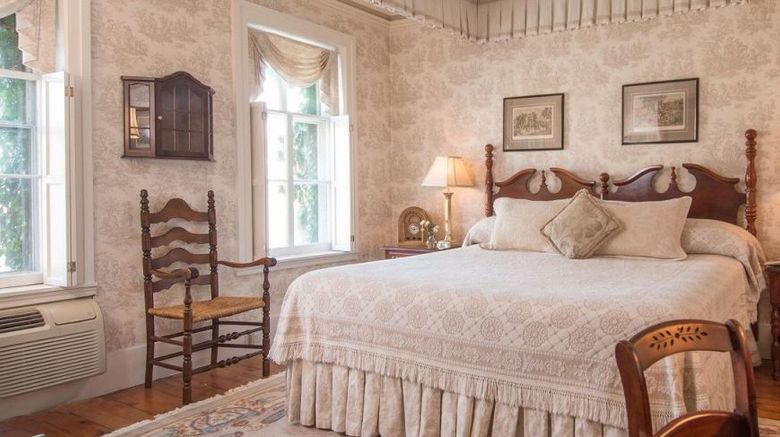 <b>Asa Ransom House Room</b>