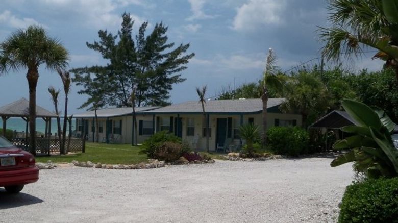 Seafarer Beach Resort Exterior