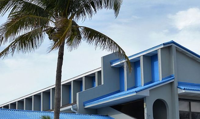 Dockside Marina & Resort Exterior